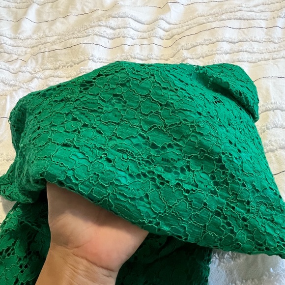 Bardot lace dress - Picture 3 of 4